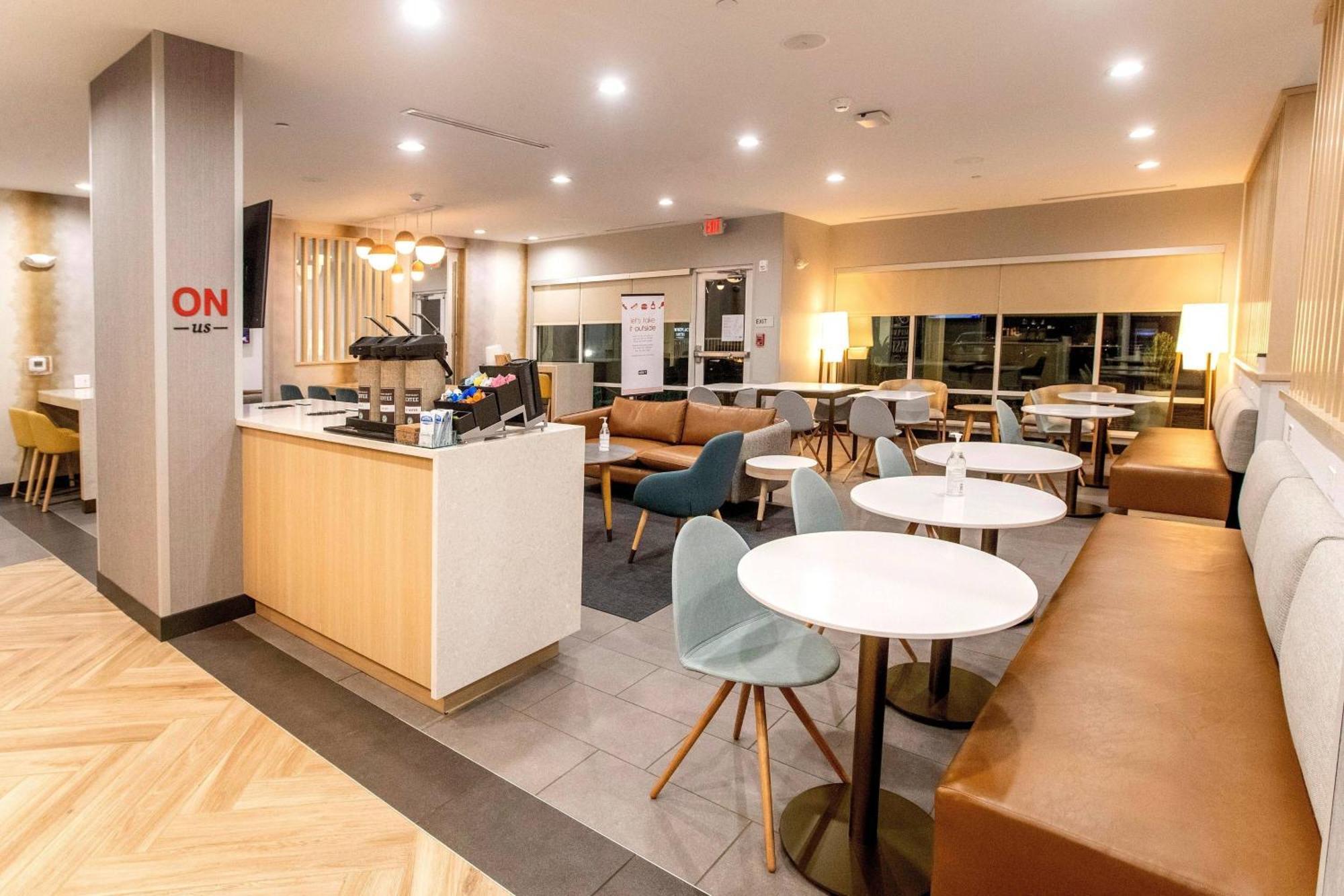 Towneplace Suites By Marriott Conroe Extérieur photo